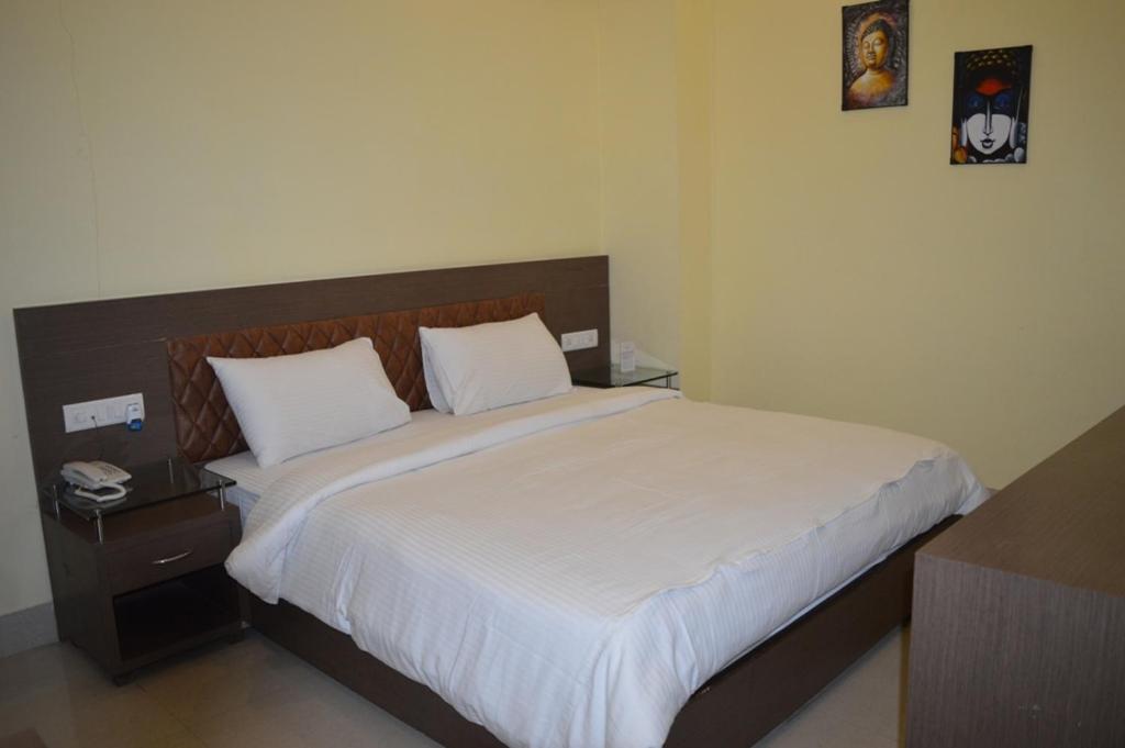 Hotel Sravasti Residency Katra  Luaran gambar